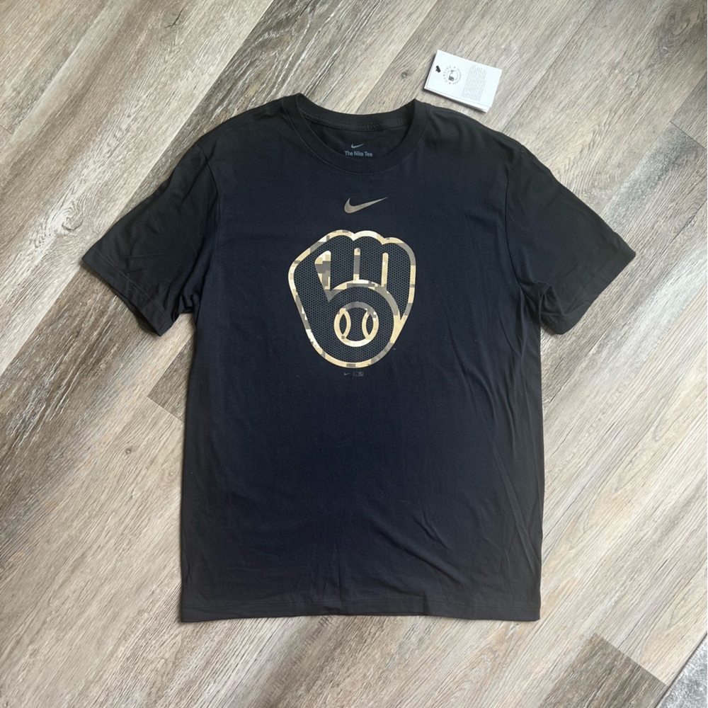 NWT Nike x MLB Milwaukee Brewers camo logo tee